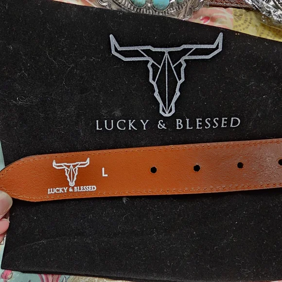 Lucky & Blessed Turquoise and Brown Women display picture 3